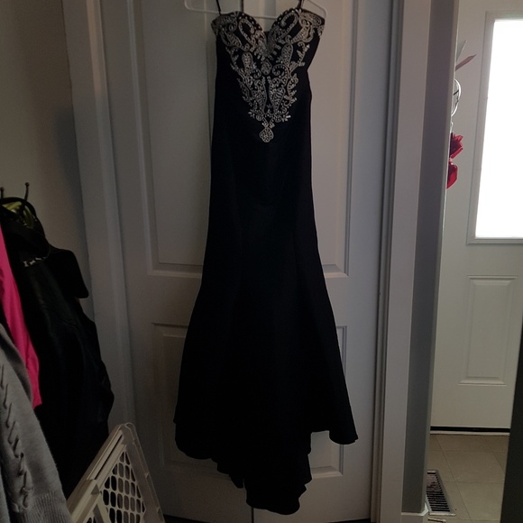Grad/event dress - Picture 2 of 4